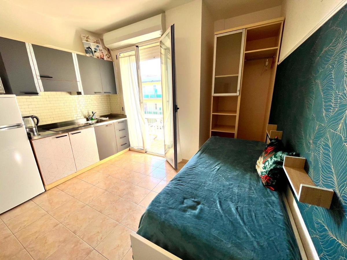 Residence Frontemare 里米尼 外观 照片